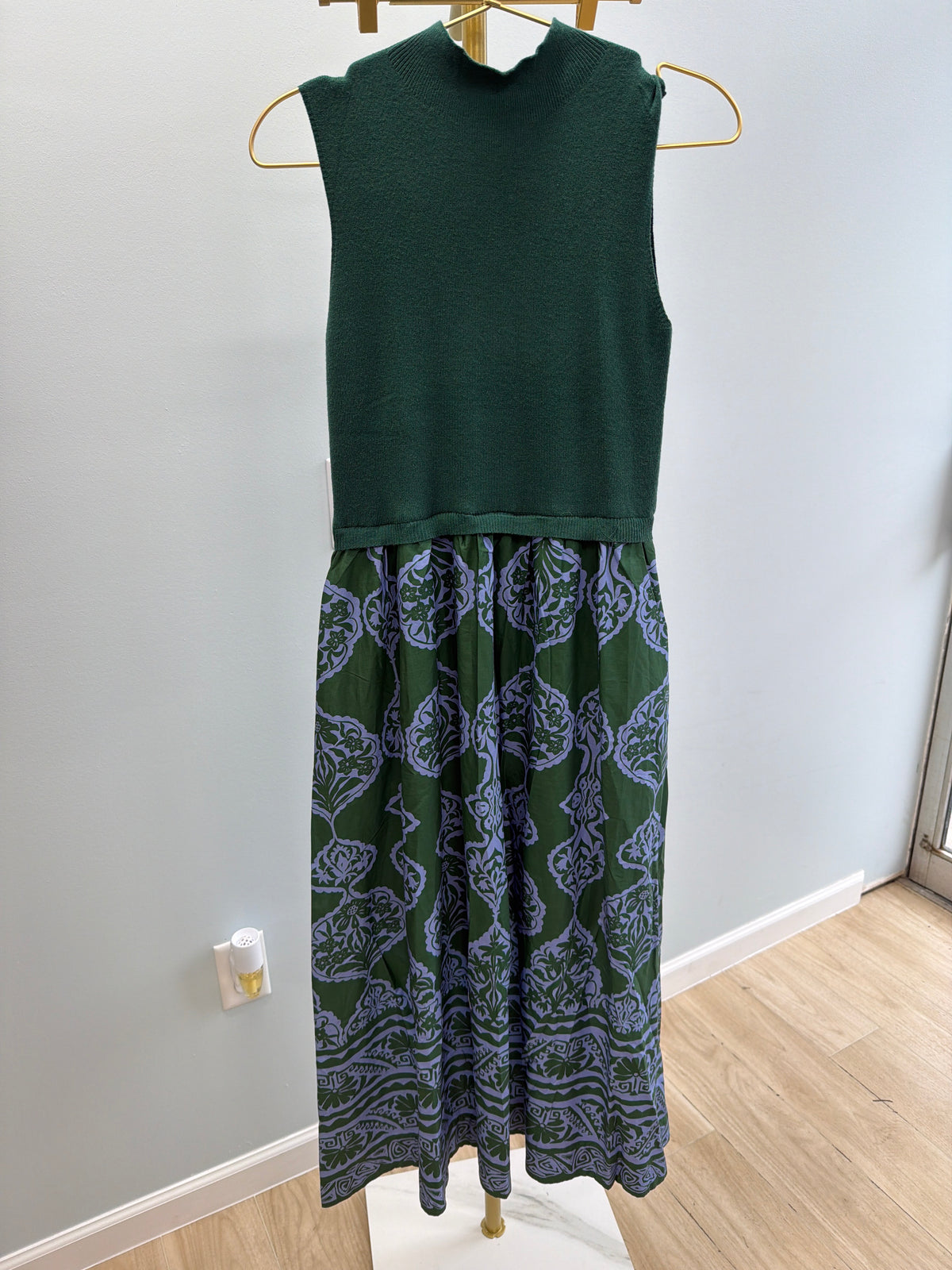 The Scarlett Dress- D32981
